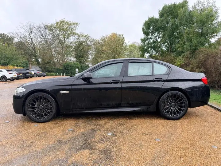 BMW 5 Series 2013 photo 4