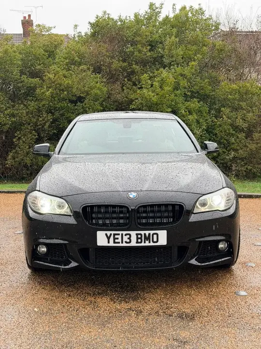BMW 5 Series 2013 photo 2