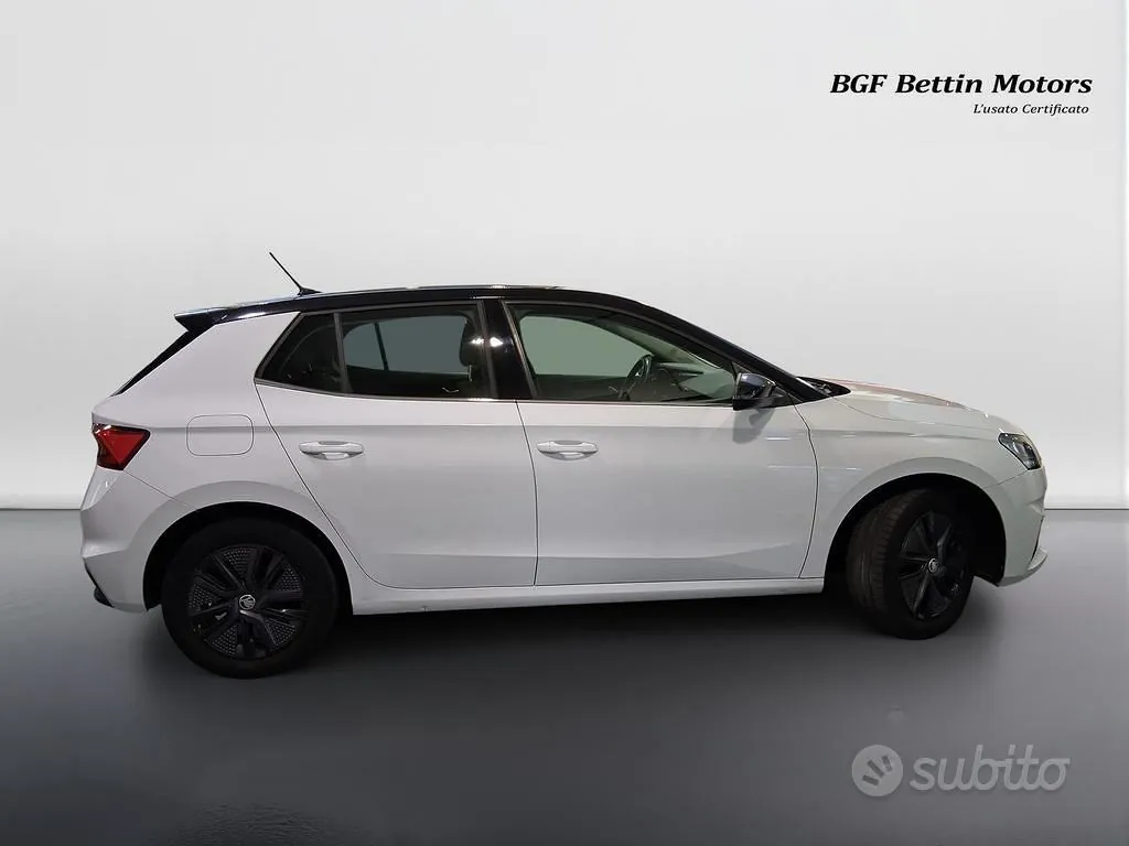 Skoda Fabia 2023 photo 5