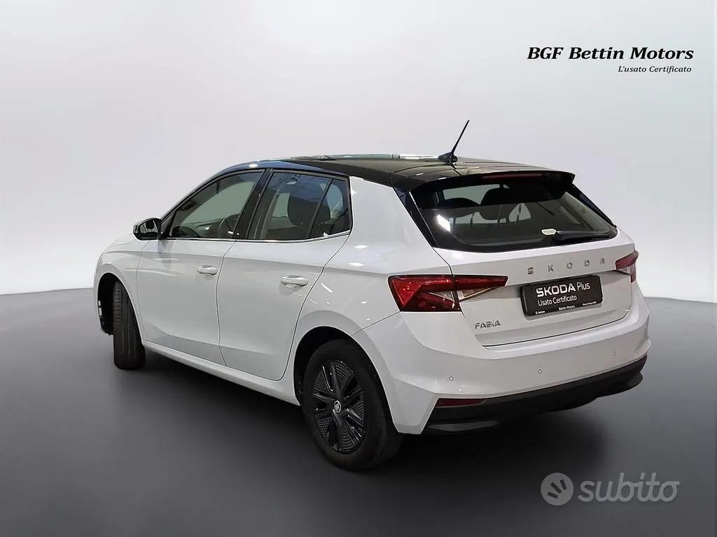 Skoda Fabia 2023 photo 3