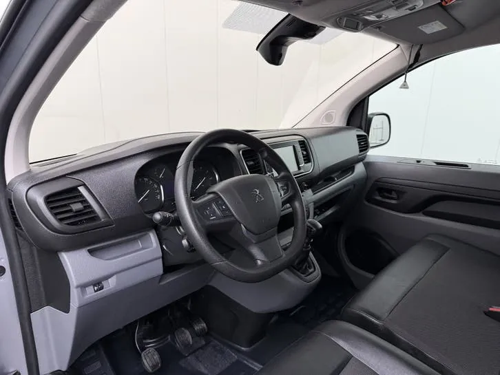 Peugeot Expert 2022 photo 3