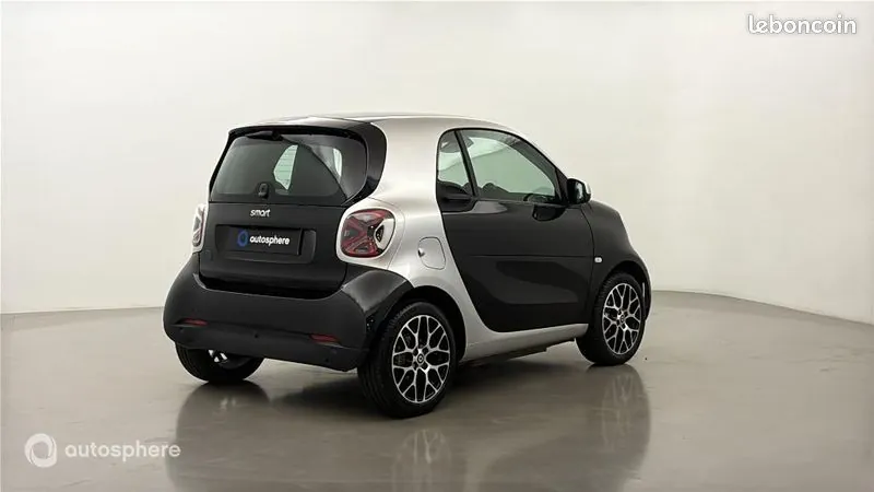 Smart Fortwo 2024 photo 5