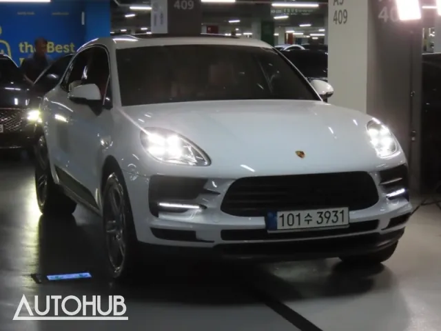 Porsche Macan 2021 photo 2