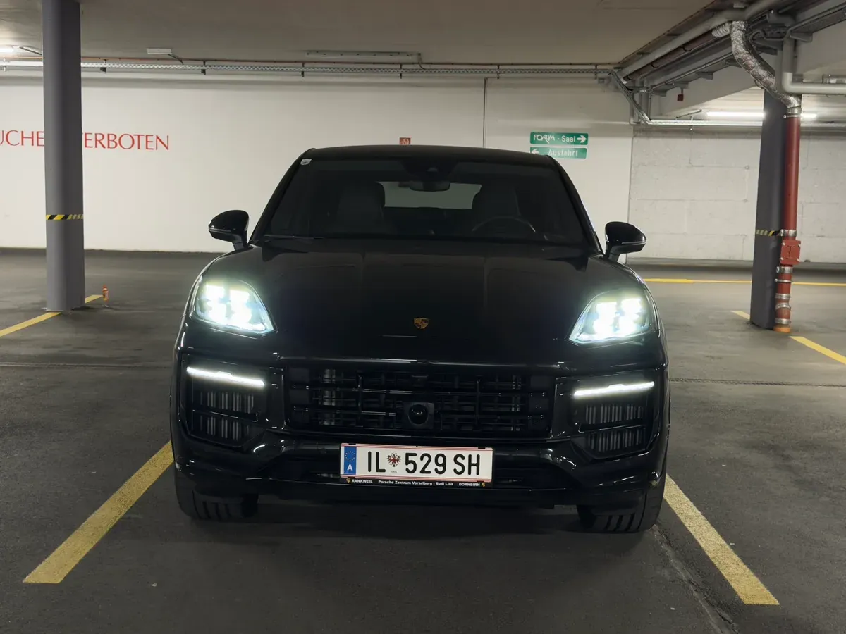 Porsche Cayenne 2025 photo 2