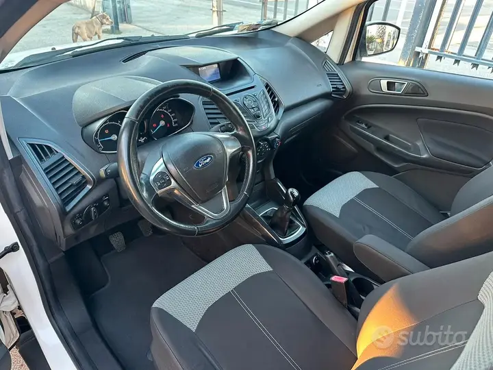 Ford Ecosport 2016 photo 3
