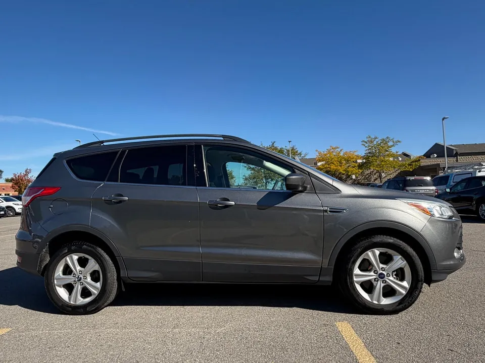 Ford Escape 2014 photo 2
