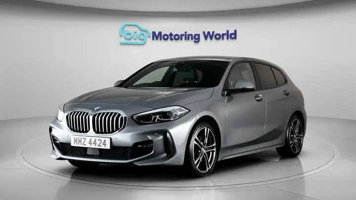 BMW 1 Series 2023 photo 4