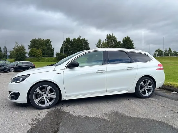 Peugeot 308 Sw 2016 photo 2