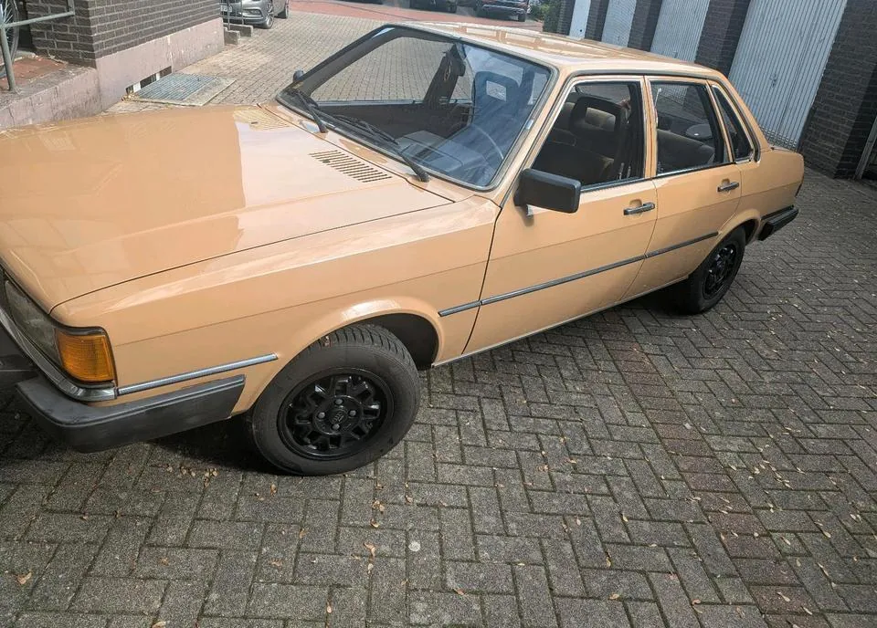 Audi 80