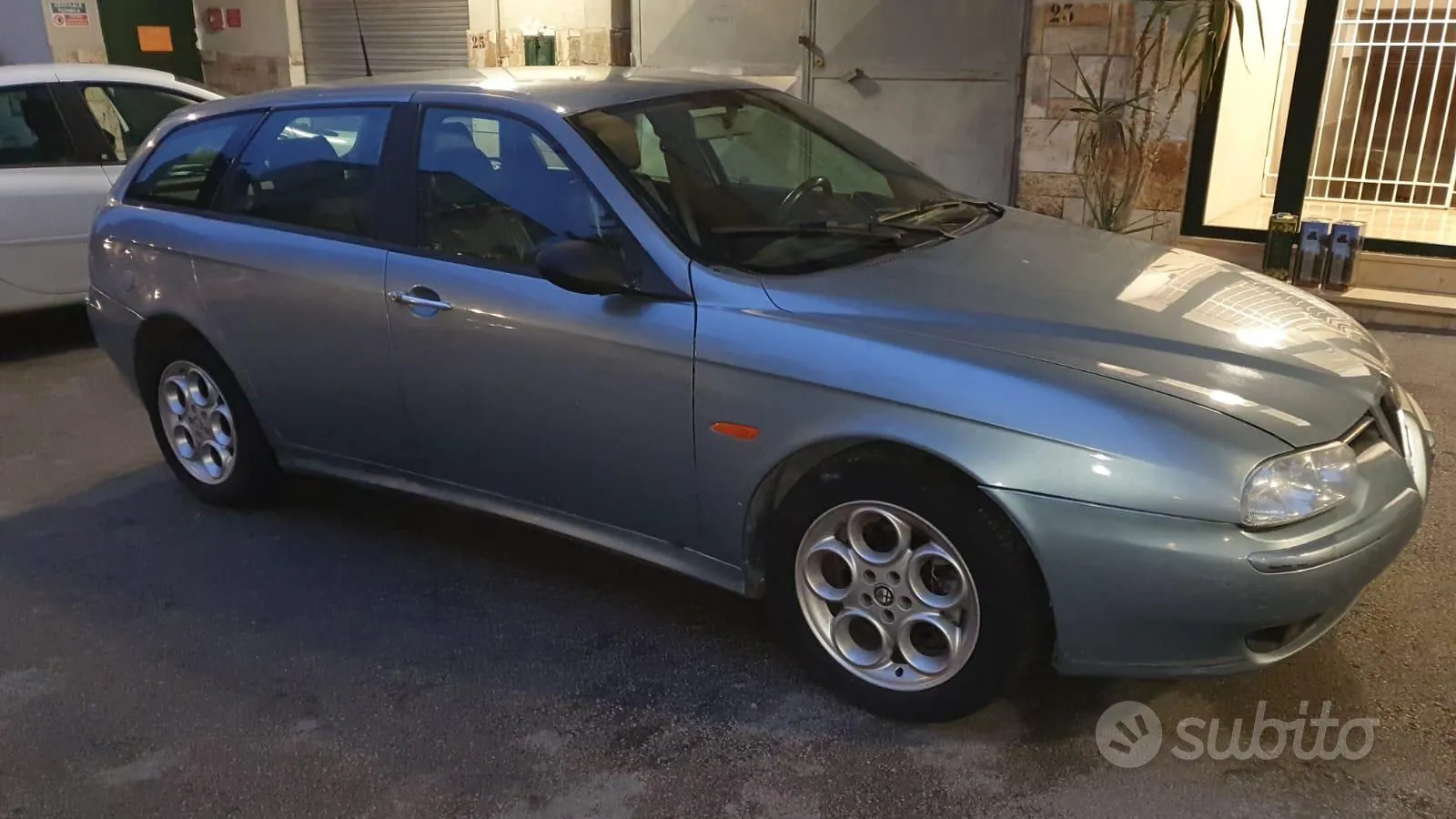 Alfa Romeo 156 2001 photo 2