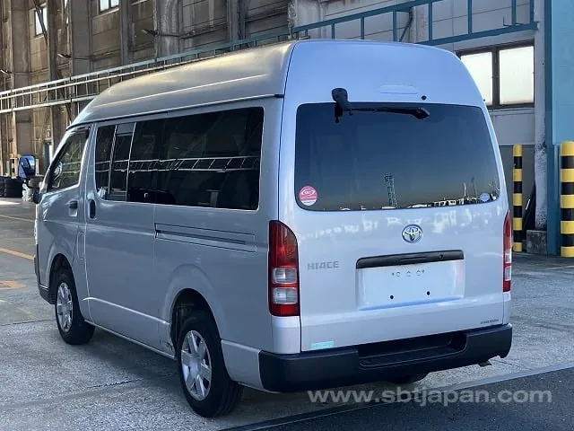 Toyota Hiace 2005 photo 3