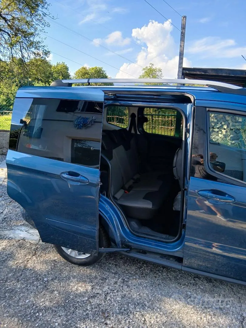 Ford Tourneo Courier 2019 photo 2