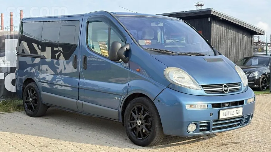 Opel Vivaro 2004 photo 2