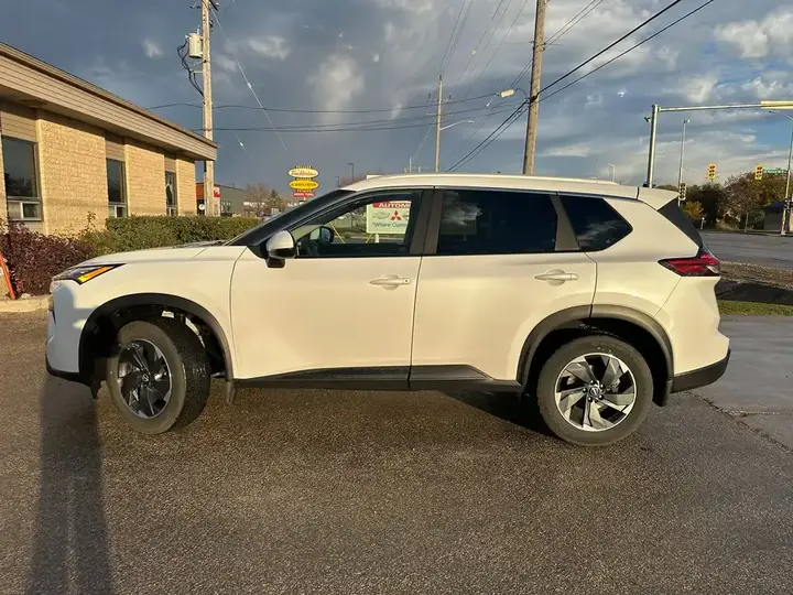 Nissan Rogue 2026 photo 2