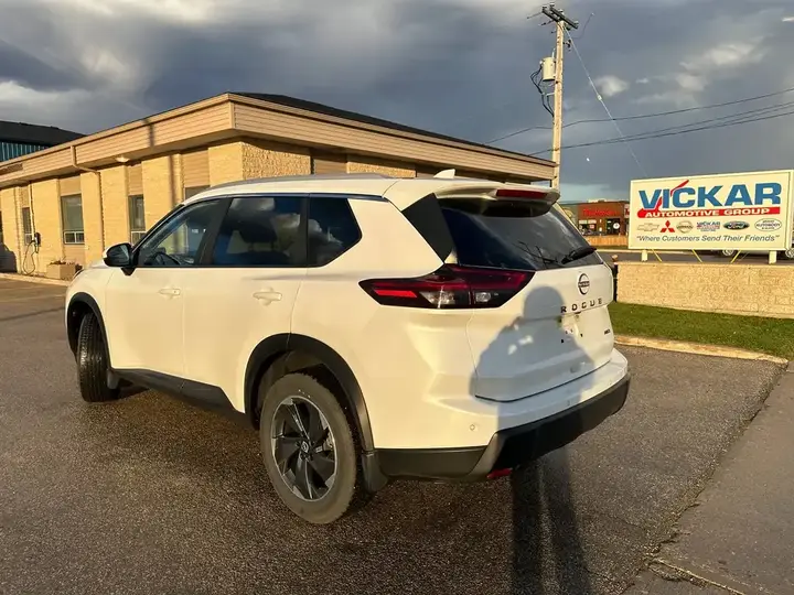 Nissan Rogue 2026 photo 3