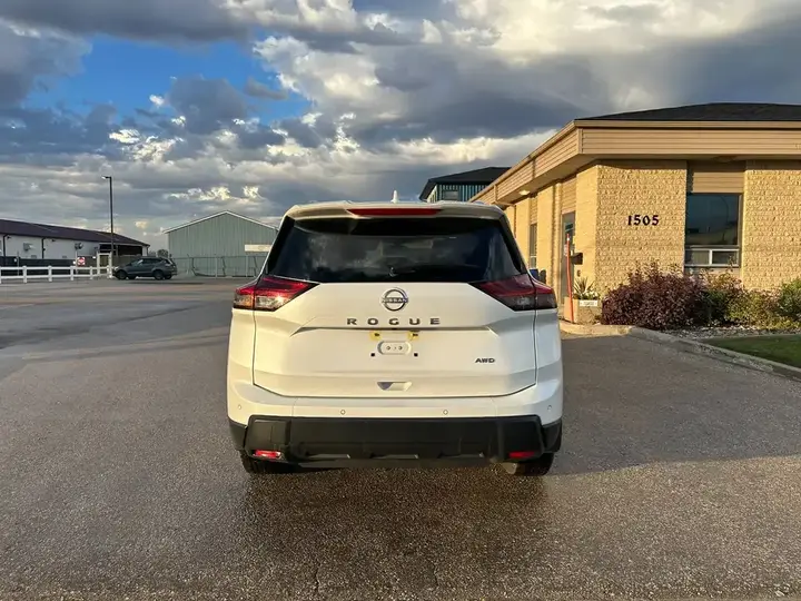 Nissan Rogue 2026 photo 4