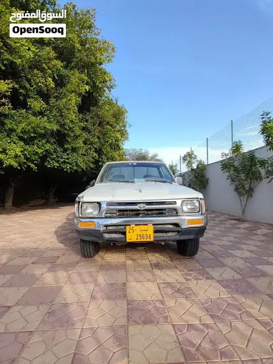 Toyota Hilux 1994 photo 2