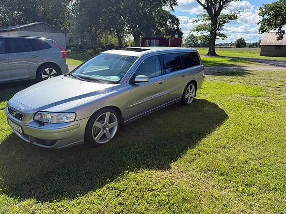 Volvo V70 2006 photo 2