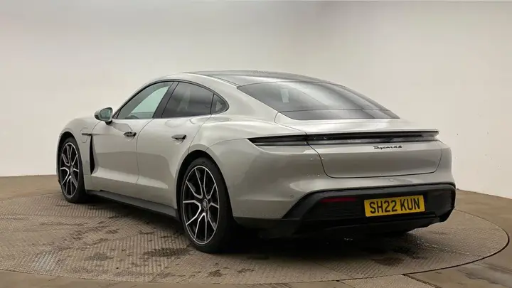 Porsche Taycan 2022 photo 2