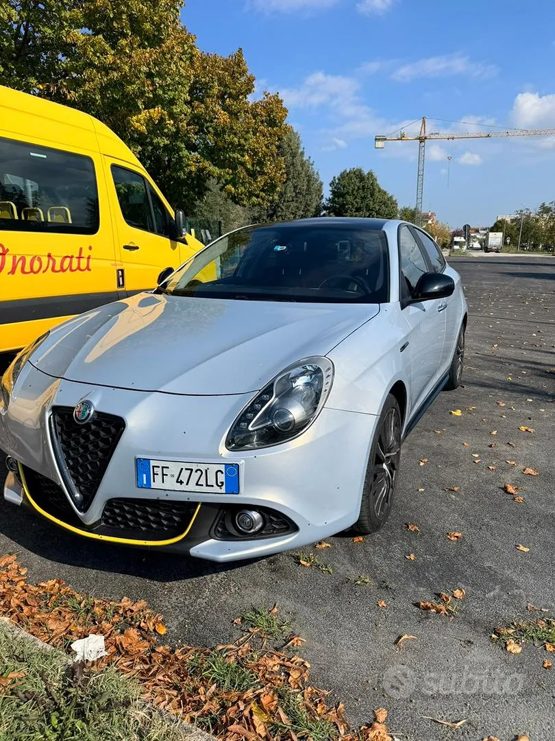 Alfa Romeo Giulietta 2016 photo 2