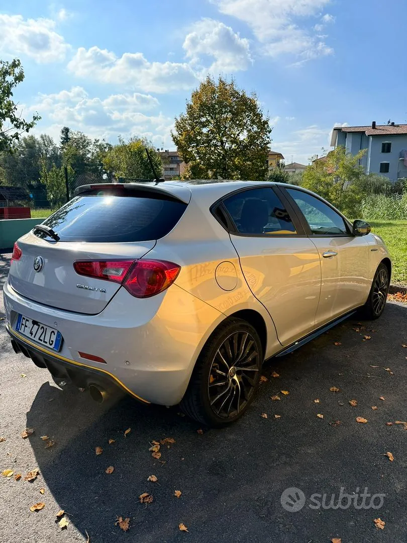 Alfa Romeo Giulietta 2016 photo 5