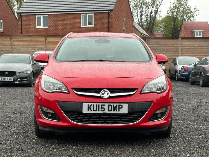 Vauxhall Astra 2015 photo 4