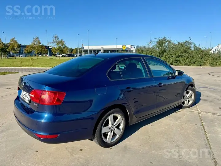 Volkswagen Jetta 2014 photo 3