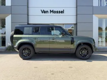 Land Rover Defender 2026 photo 3