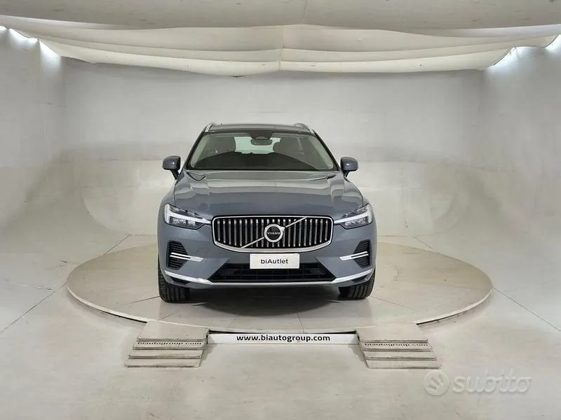 Volvo Xc60 2023 photo 2