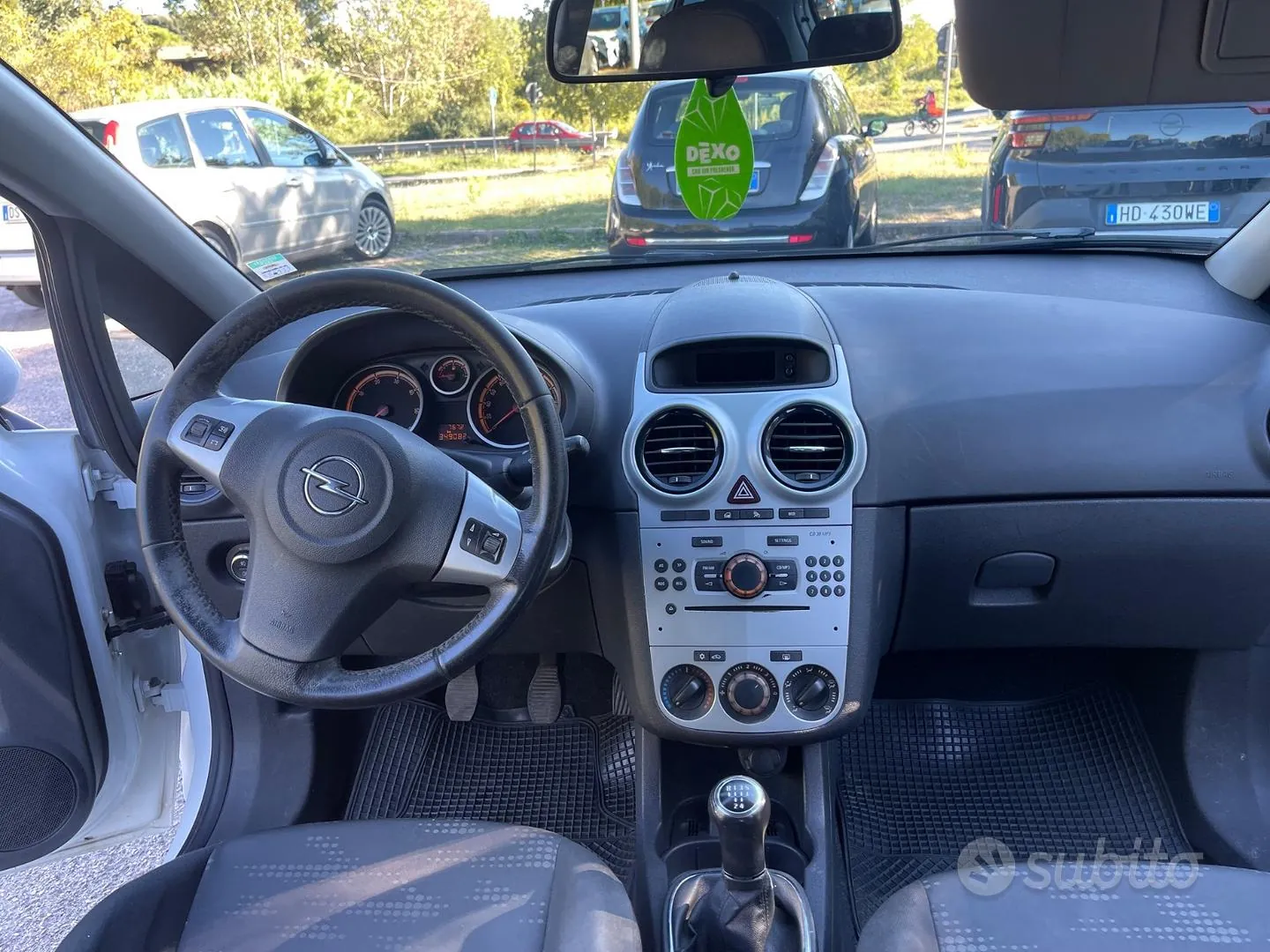 Opel Corsa 2011 photo 3