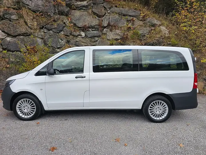 Mercedes-Benz Vito 2022 photo 2