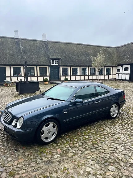 Mercedes-Benz Clk320