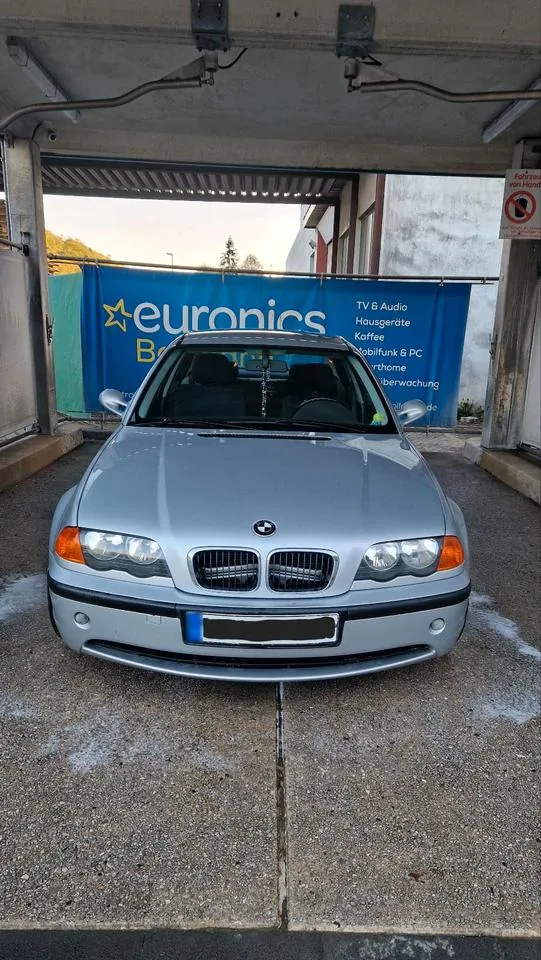 BMW 318I