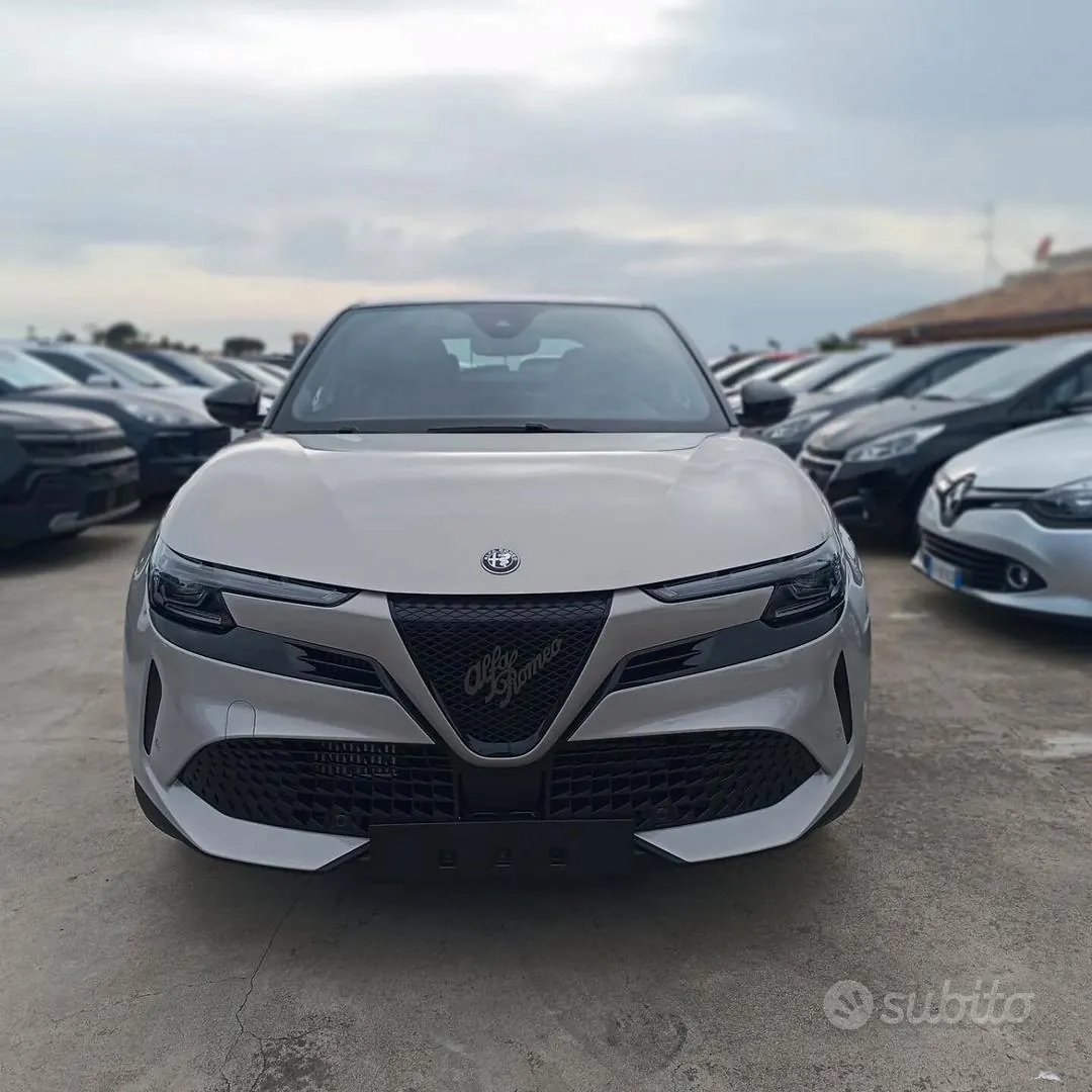 Alfa Romeo Junior 2026 photo 3