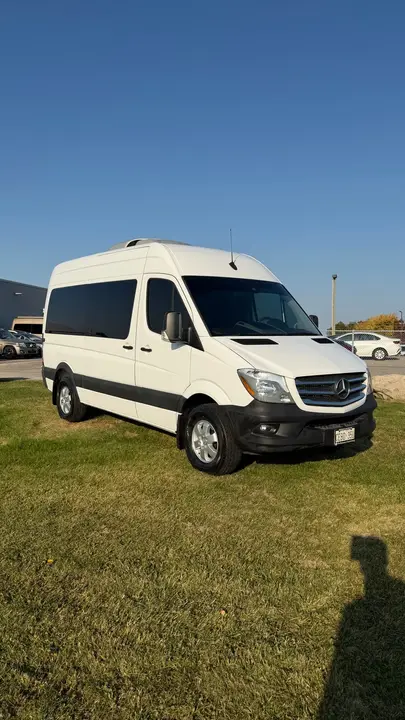 Mercedes-Benz Sprinter Van 2017 photo 3