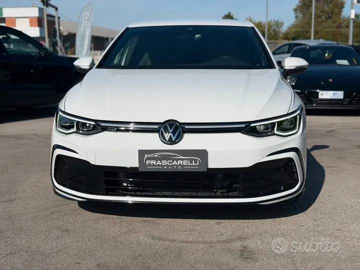 Volkswagen Golf 2024 photo 2