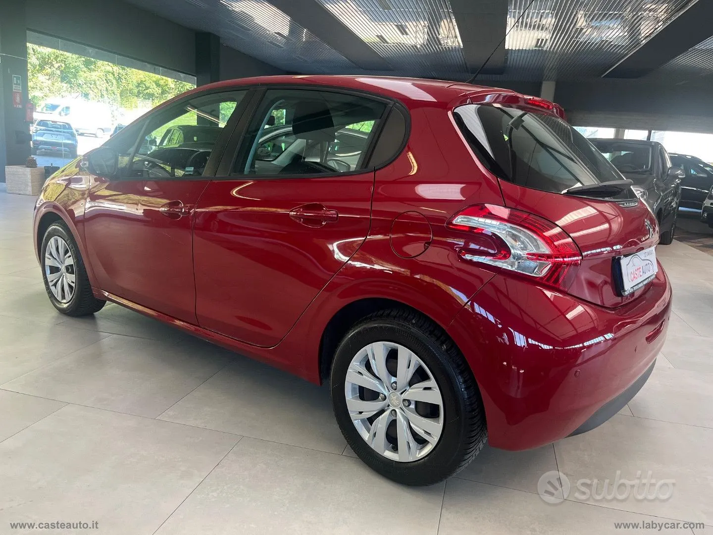 Peugeot 208 2014 photo 4