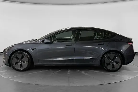 Tesla Model 3 2021 photo 2