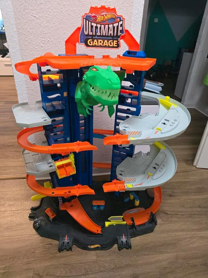 Hot Wheels Megacity Parkgarage Dino 100 Autos