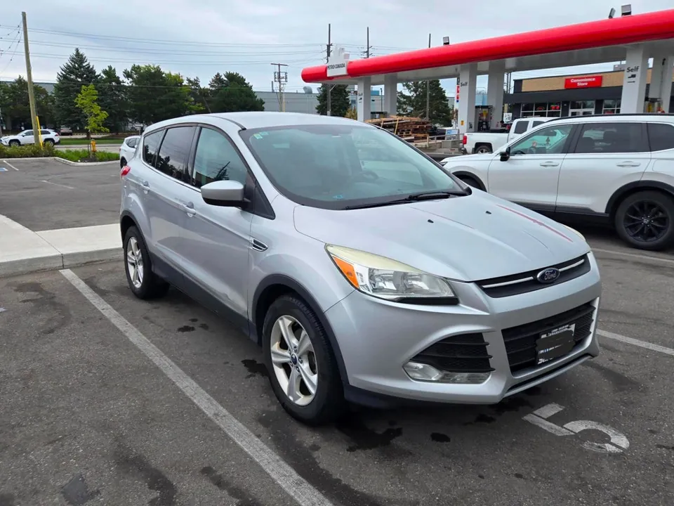 Ford Escape 2014 photo 2
