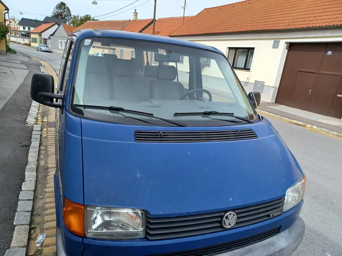 Volkswagen T4 2000 photo 2