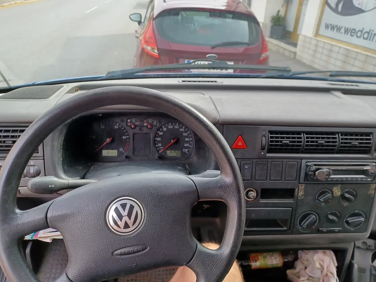 Volkswagen T4 2000 photo 3