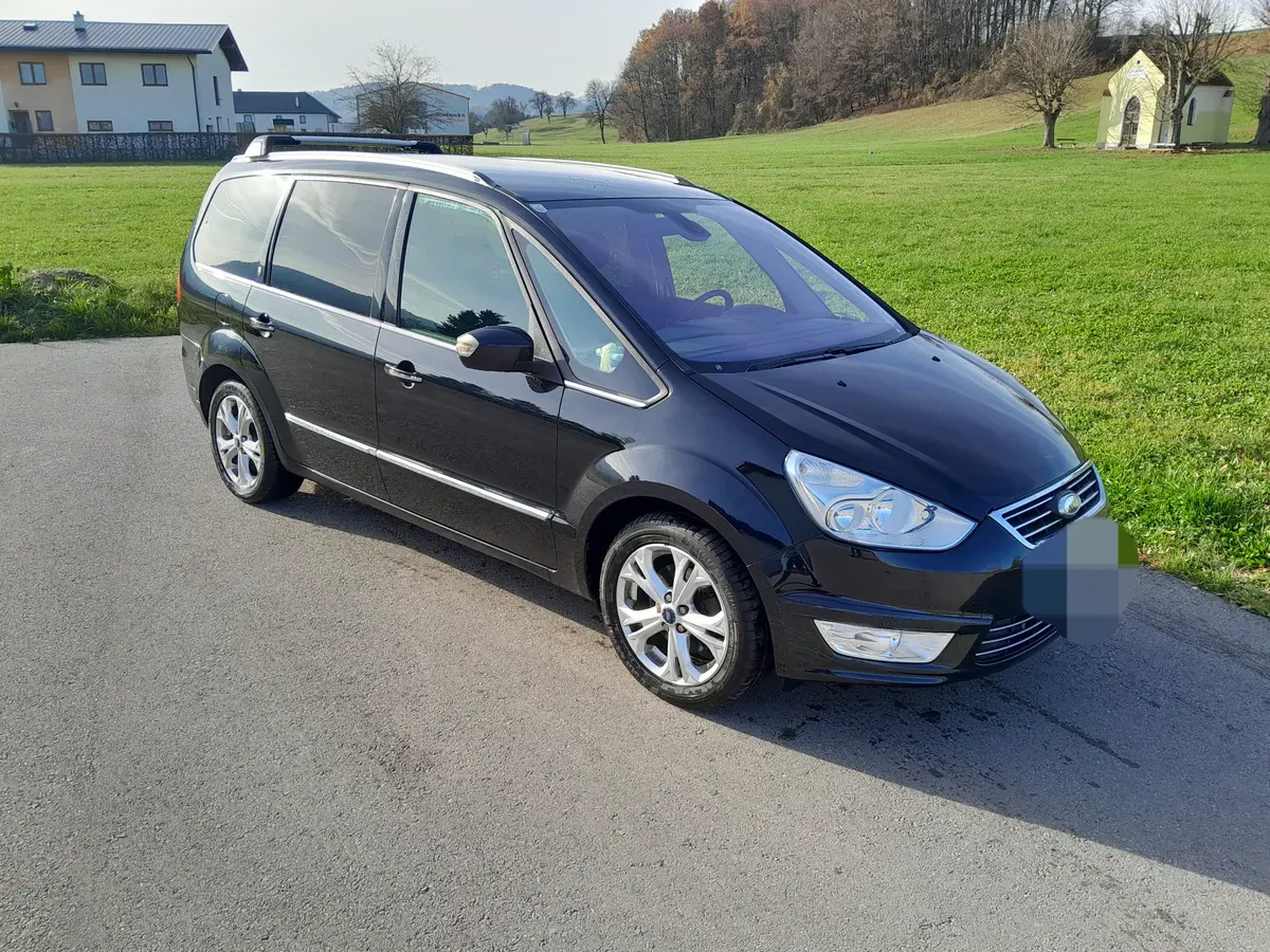 Ford Galaxy 2010 photo 2