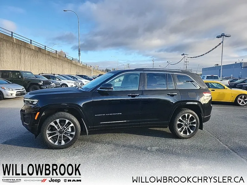 Jeep Grand Cherokee 2023 photo 3