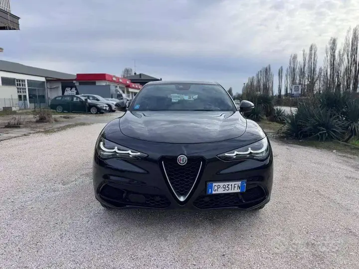 Alfa Romeo Stelvio 2023 photo 3