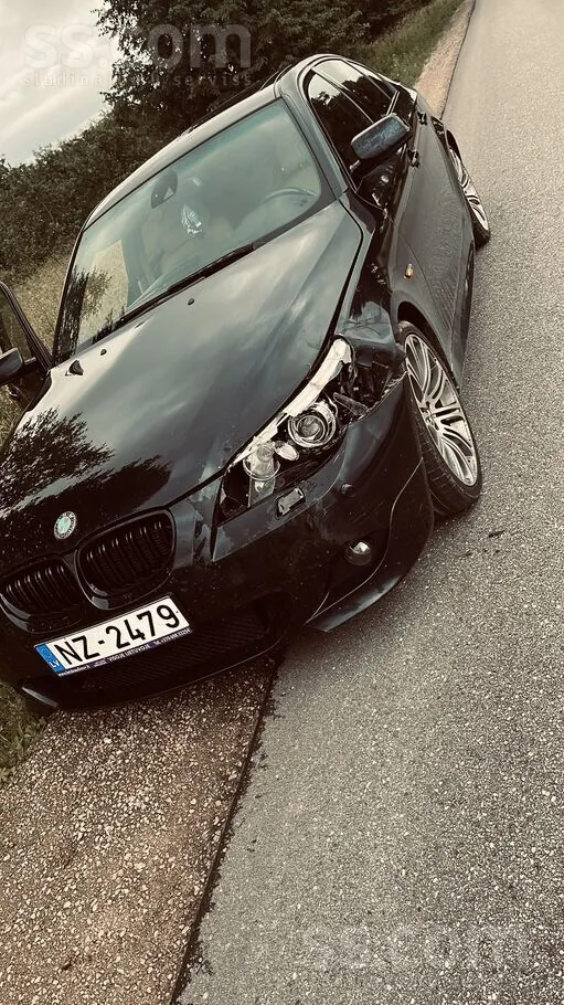 BMW 525