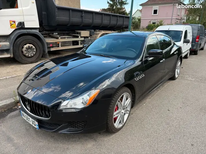 Maserati Quattroporte