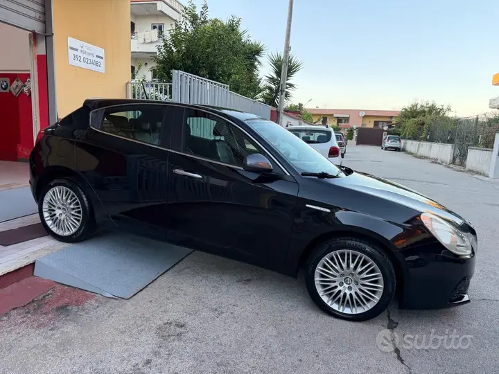 Alfa Romeo Giulietta 2010 photo 5