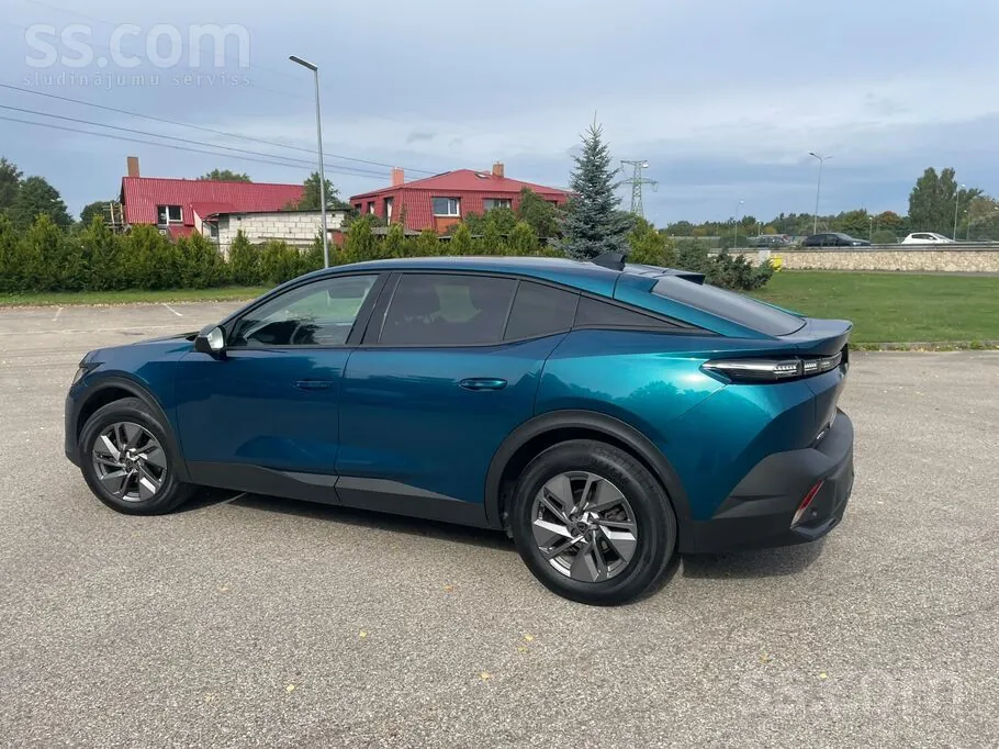 Peugeot 408 2023 photo 3