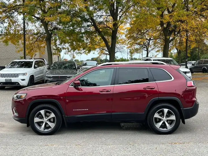 Jeep Cherokee 2021 photo 2